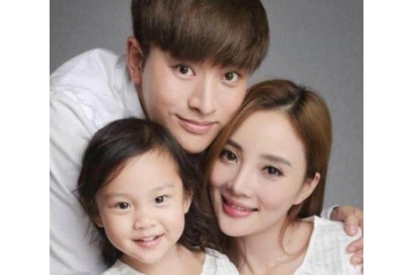 李小璐終于忍不住 公開出軌事件，難以啟齒是李小璐還是卓偉？
