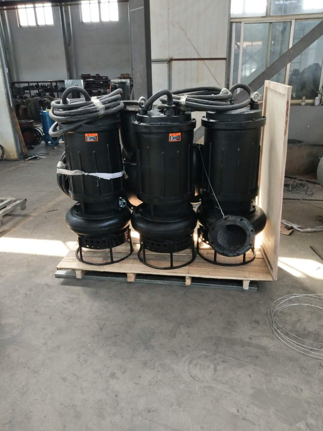 粉碎切割雜質(zhì)泵，自動(dòng)攪拌清淤泵，
