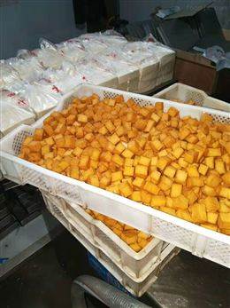 小型魚豆腐設(shè)備有必要選擇油炸鍋嗎/一套小型家用魚豆腐機價格